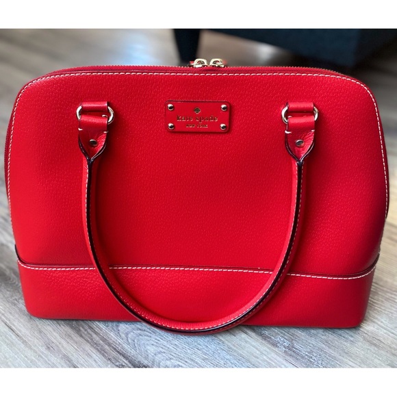 kate spade Handbags - Kate Spade Shoulder Bag